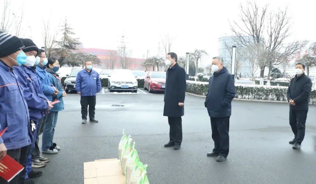 王宝玉书记到乐动登陆官网-乐动(中国)
看望慰问职工和劳模李静敏