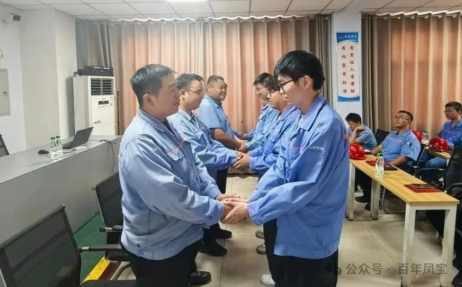 师徒结对 淬火成钢——乐动登陆官网-乐动(中国)
管业举行第三届“薪火相传、携手共进”拜师仪式